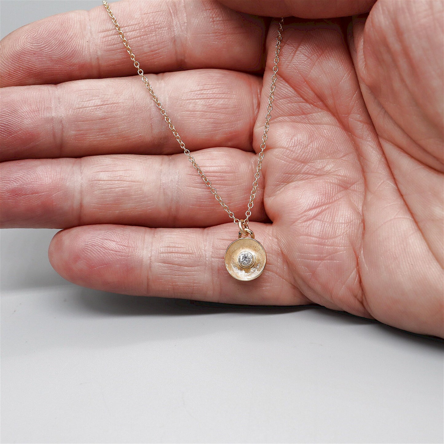 Diamond pendant, yellow gold Water Droplets design.
