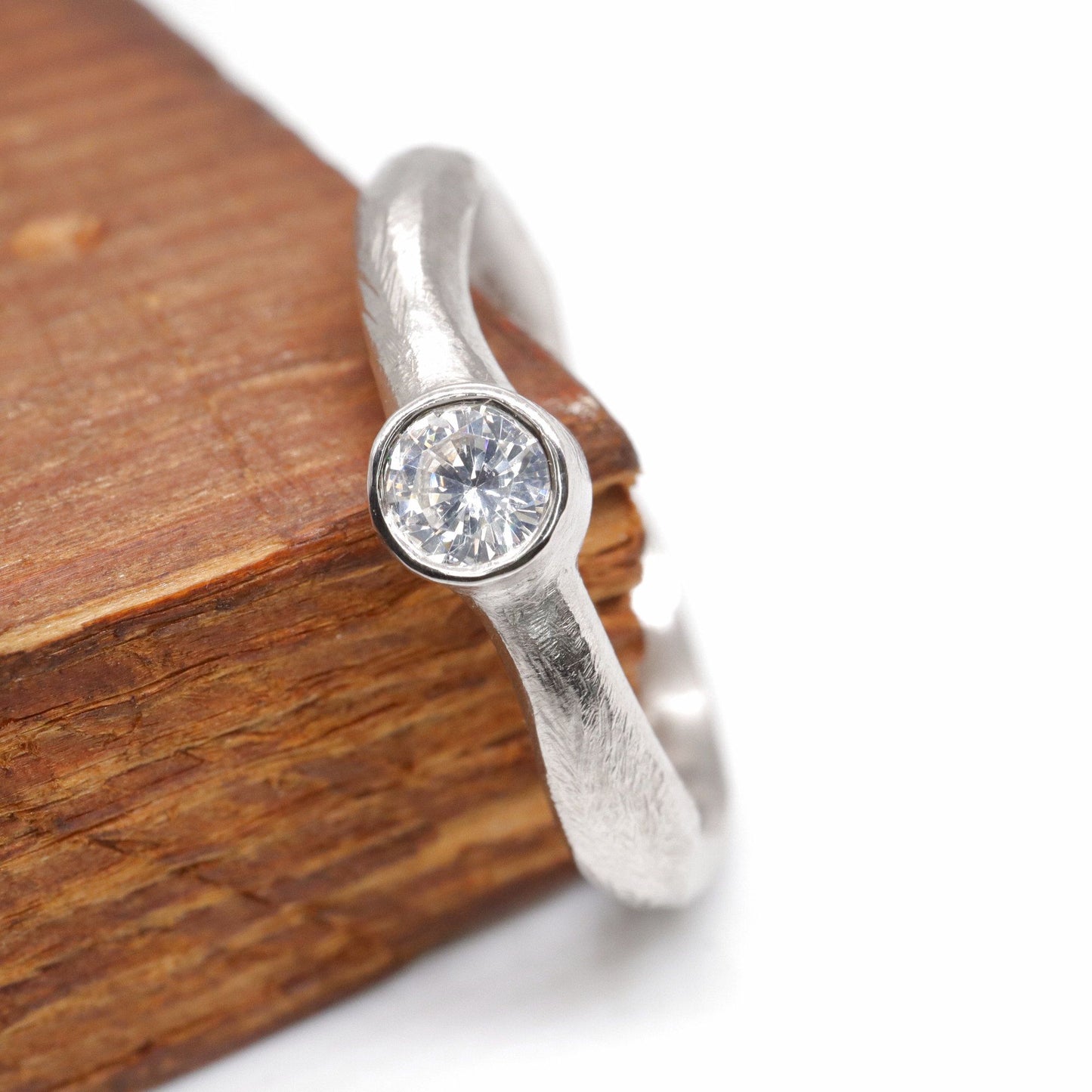 Solitaire diamond larger silver ring, Beach Sand design