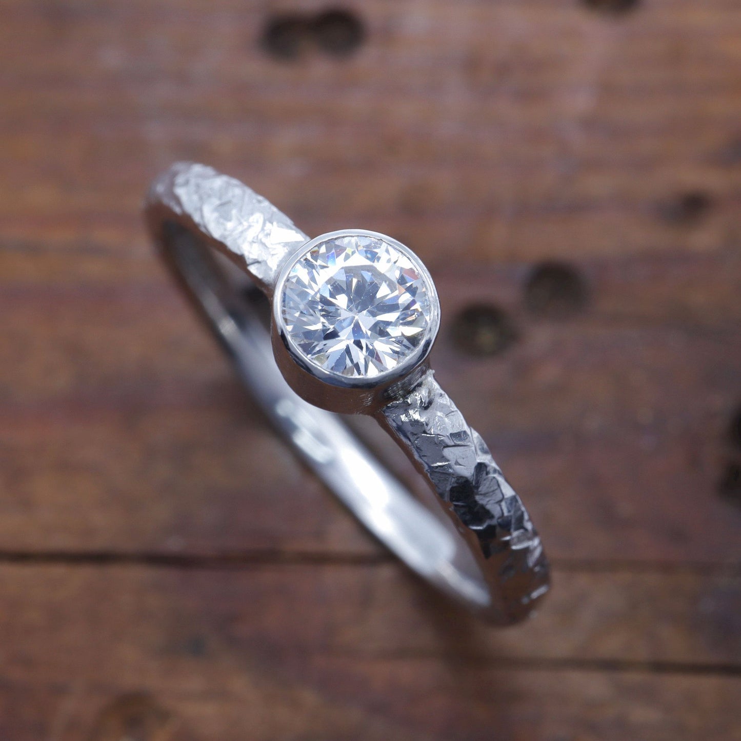 Solitaire 0.33ct diamond 18ct white gold Fire design ring