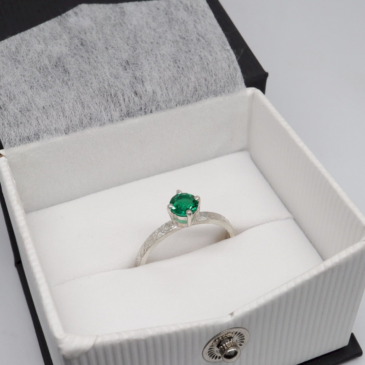 Emerald solitaire gold Kendal design ring