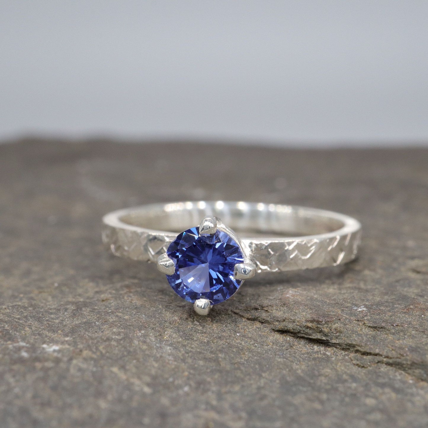 Sapphire solitaire white gold Kendal design ring