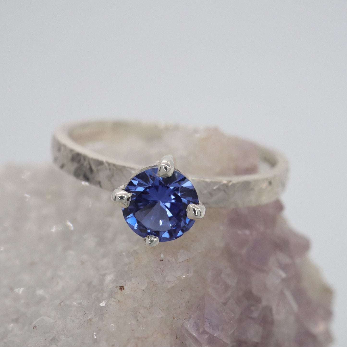 Sapphire solitaire white gold Kendal design ring