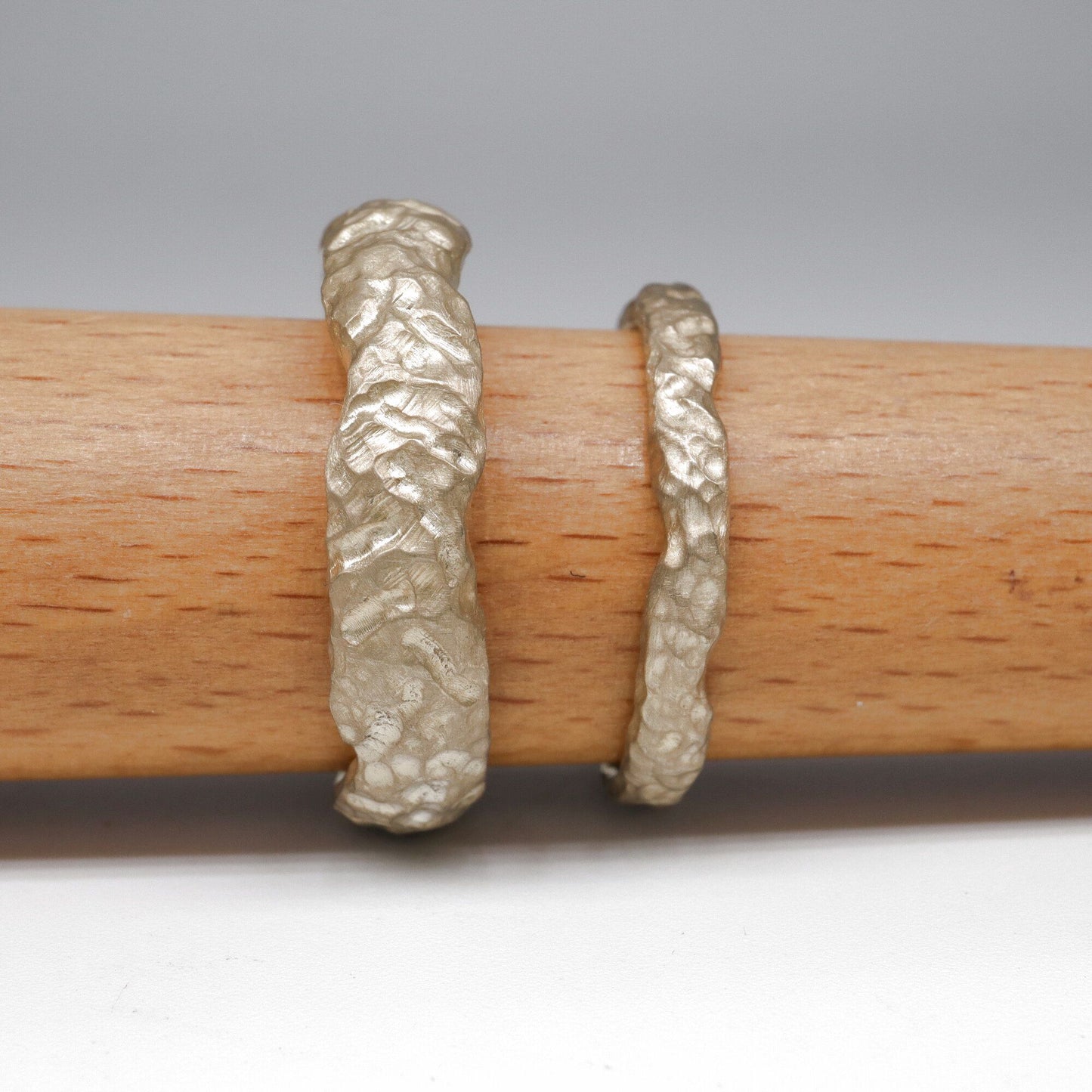 Lakeside yellow gold matching wedding ring set - original men`s and women`s design - 3mm and 6mm.