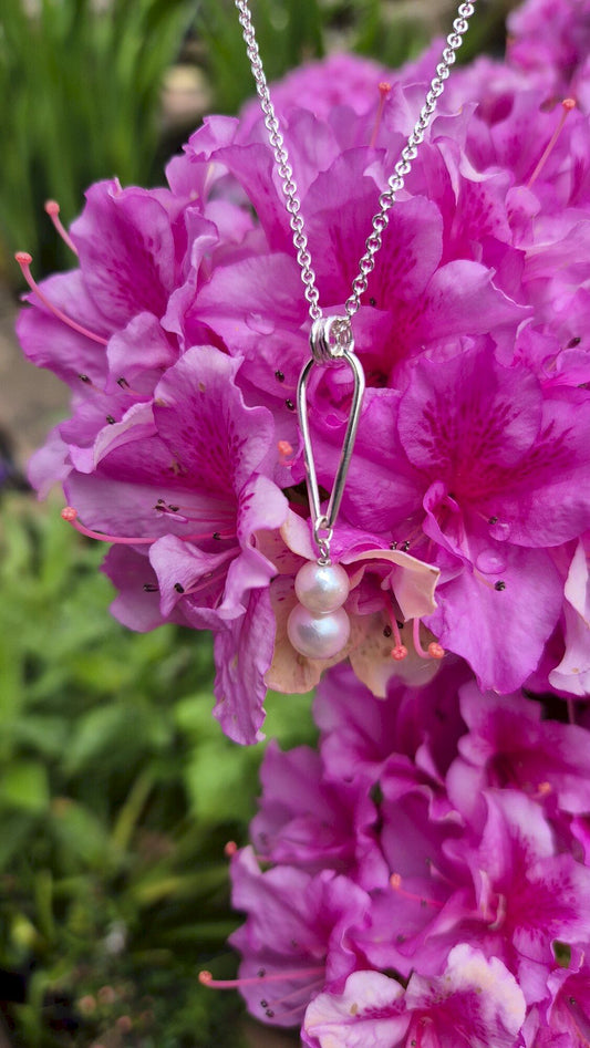 Small Water Tarn two pearl pendant.