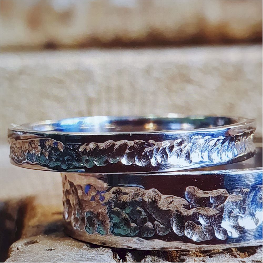 Two Cat Bells design 3mm polished rings in 9ct white gold one size O and one size N 1/2