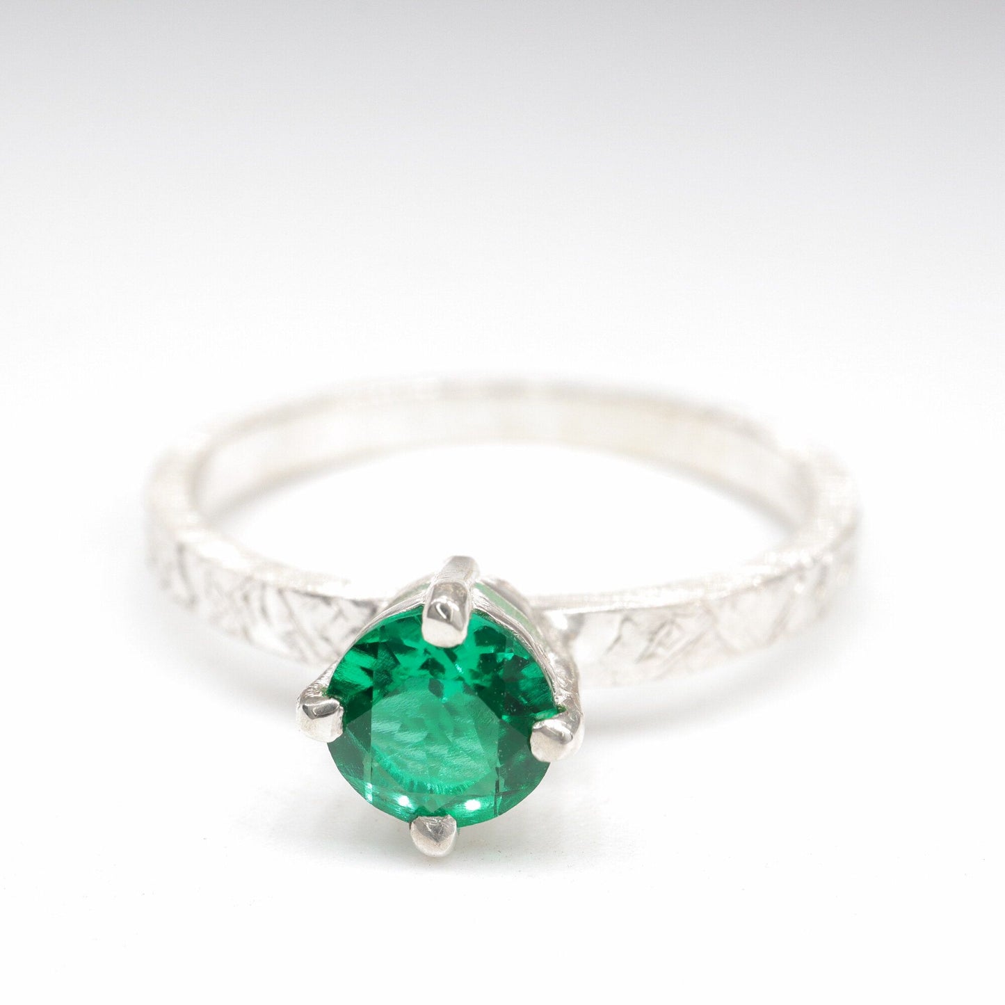 Emerald solitaire gold Kendal design ring