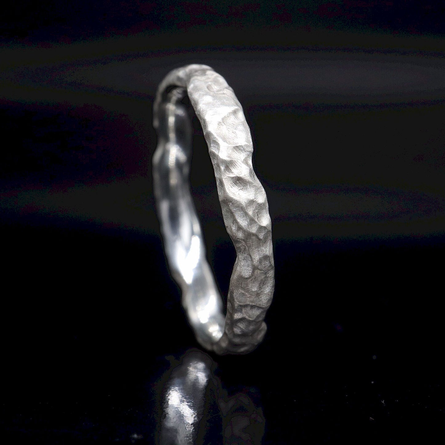 Silver narrow wedding ring - Lakeside design.