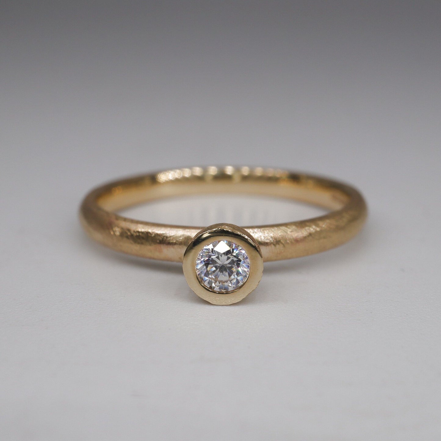 Solitaire diamond ring, Mountain Raindrop design