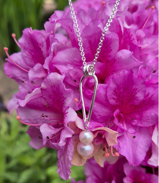 Small Water Tarn two pearl pendant.