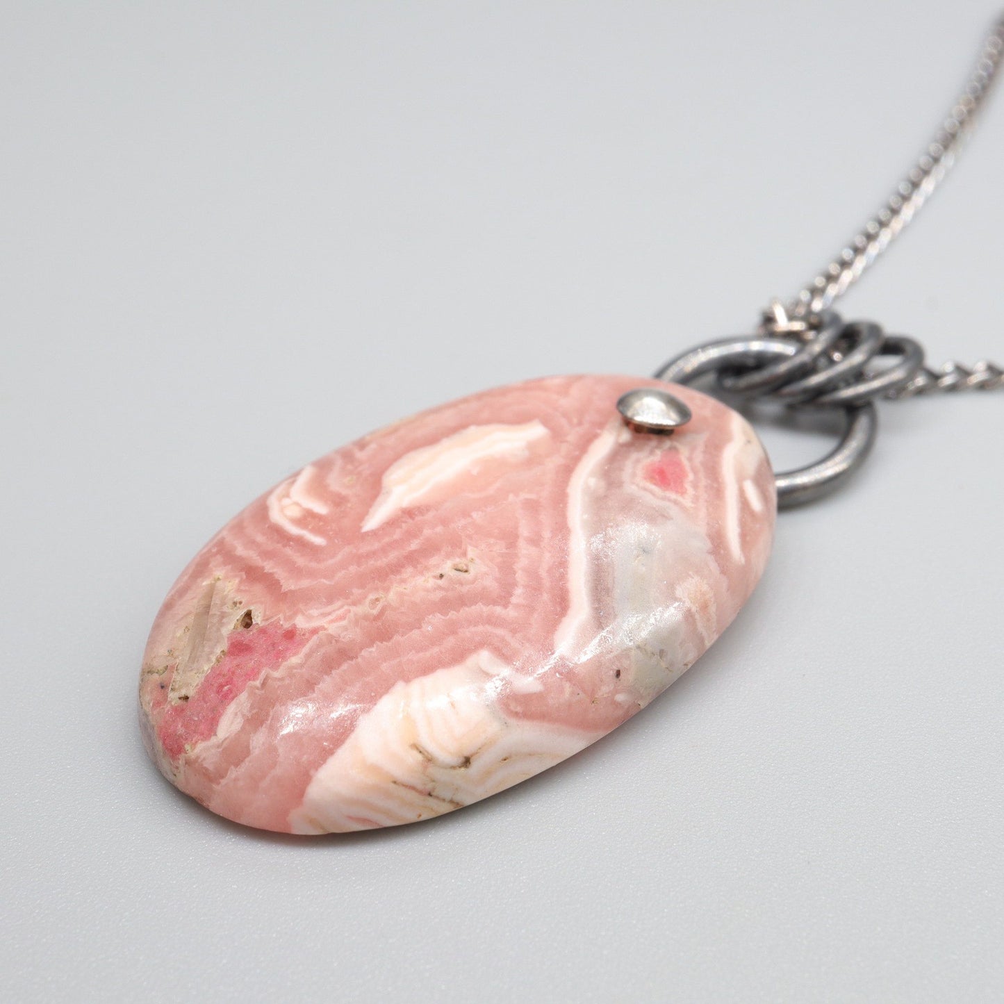 Pink Lace Agate oval pendant